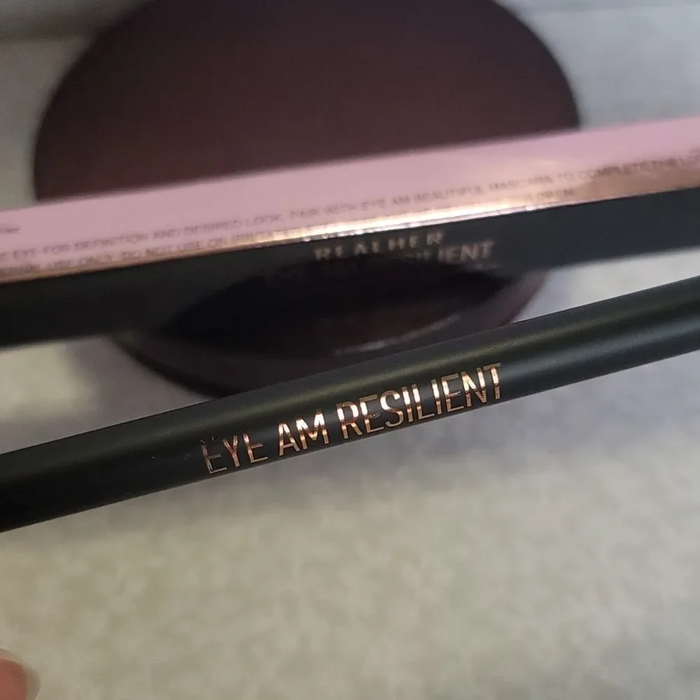 Realher Eye Am Resilient Metallic Bronze Eyeliner